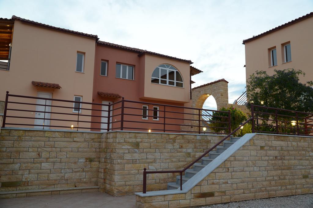 Maria'S Filoxenia Suites Drepano  Exterior photo